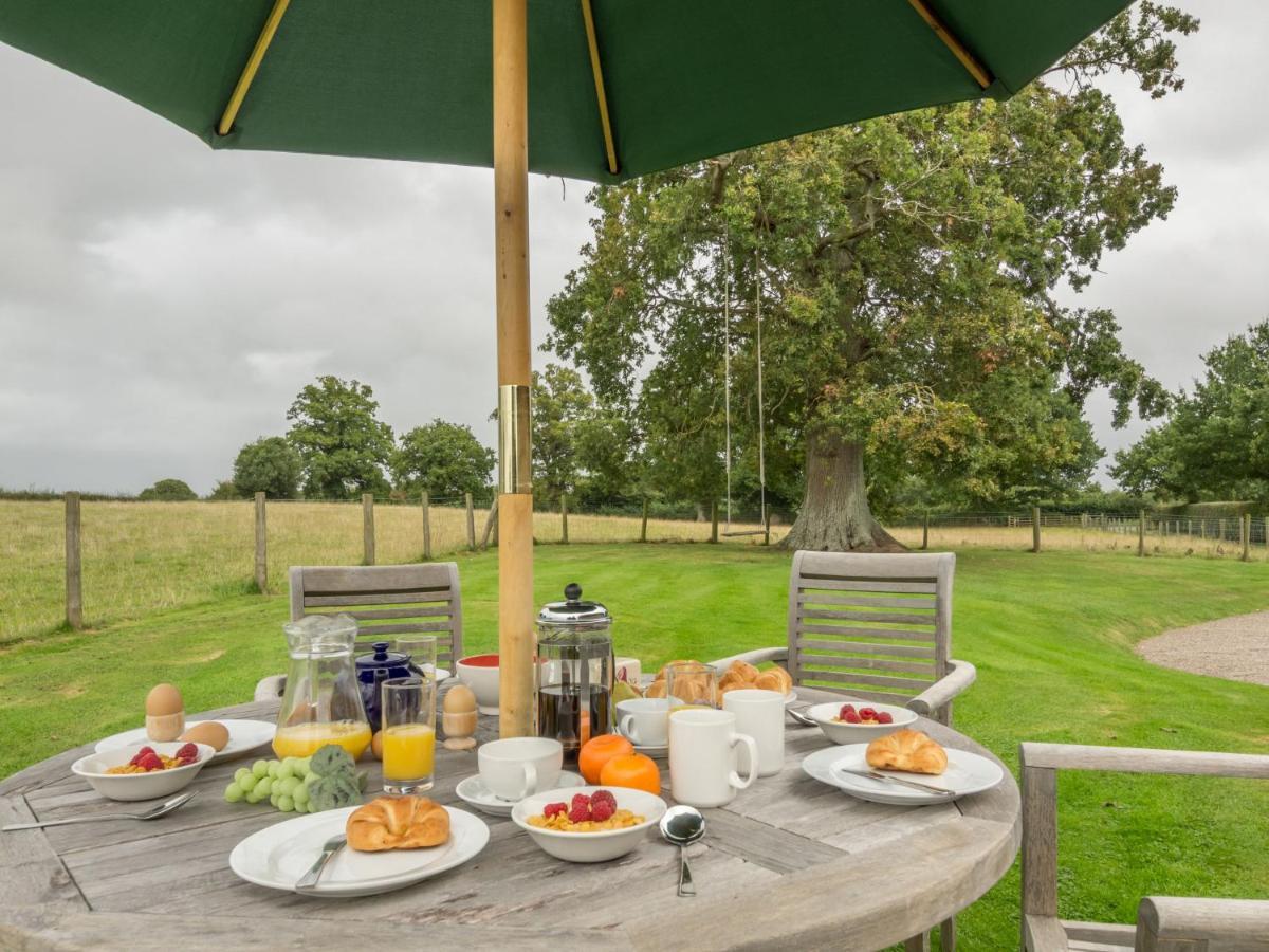 Bearwood Cottage Pembridge Екстер'єр фото